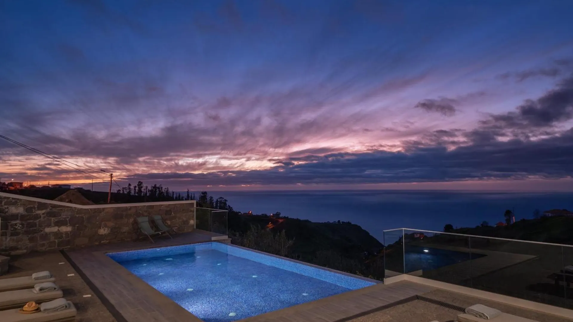 With Pool And Sea View - Vila Da Ribeira Da Vaca Calheta