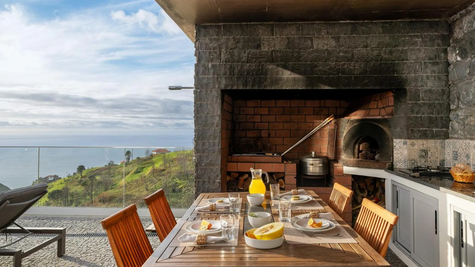 With Pool And Sea View - Vila Da Ribeira Da Vaca Calheta  0*, Calheta (Madeira)